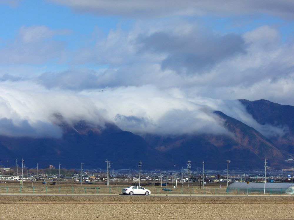 s-（220129）太郎山逆さ霧002.jpg